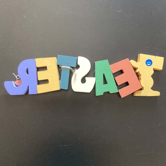 Easter and spring decorations all pre-owned - Picture 3 of 12